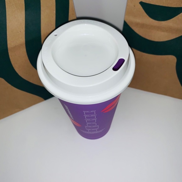 Starbucks studded / color change Valentine’s Day - Picture 5 of 7